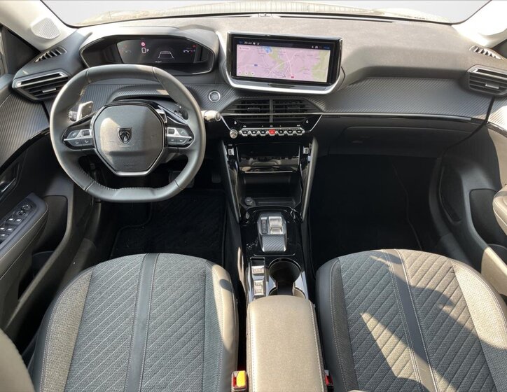 Peugeot 208 Hatchback 1,2 l 74 kw