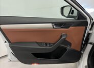 Škoda Superb Liftback 1,4 l 160 kw