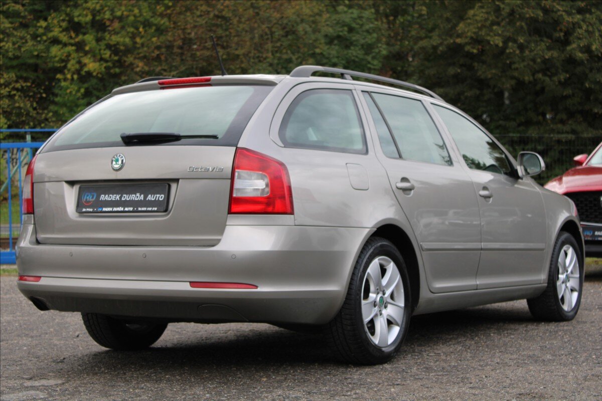 Škoda Octavia Kombi 1,6 l 77 kw