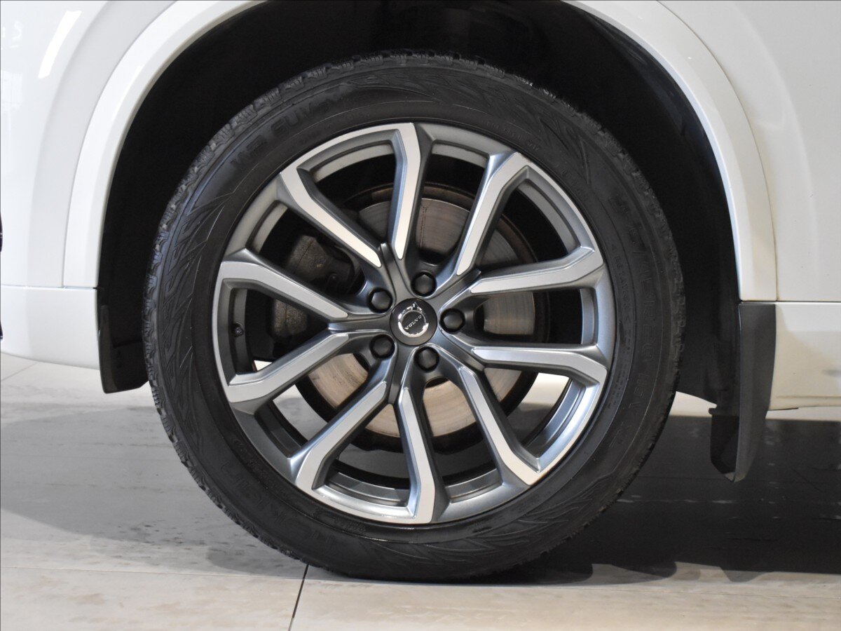 Volvo XC90 SUV 2,0 l 173 kw