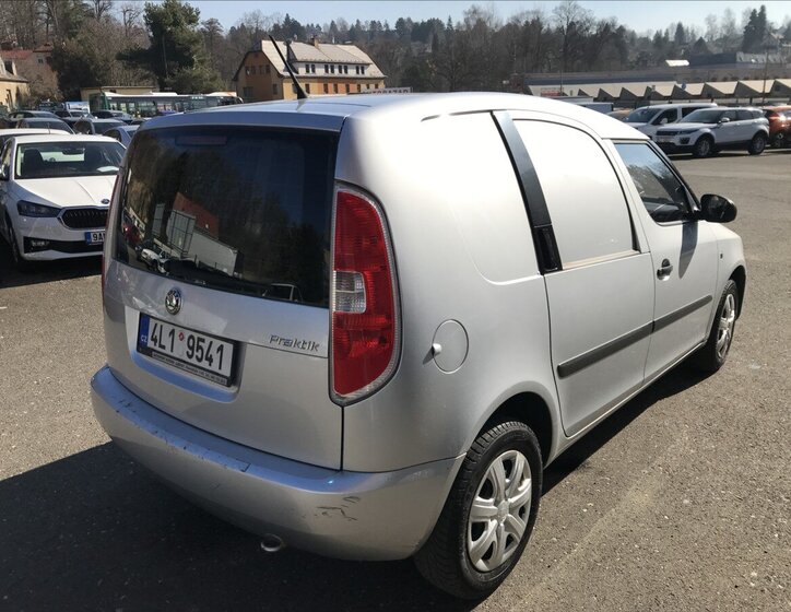 Škoda Praktik Skříň 1,2 l 63 kw