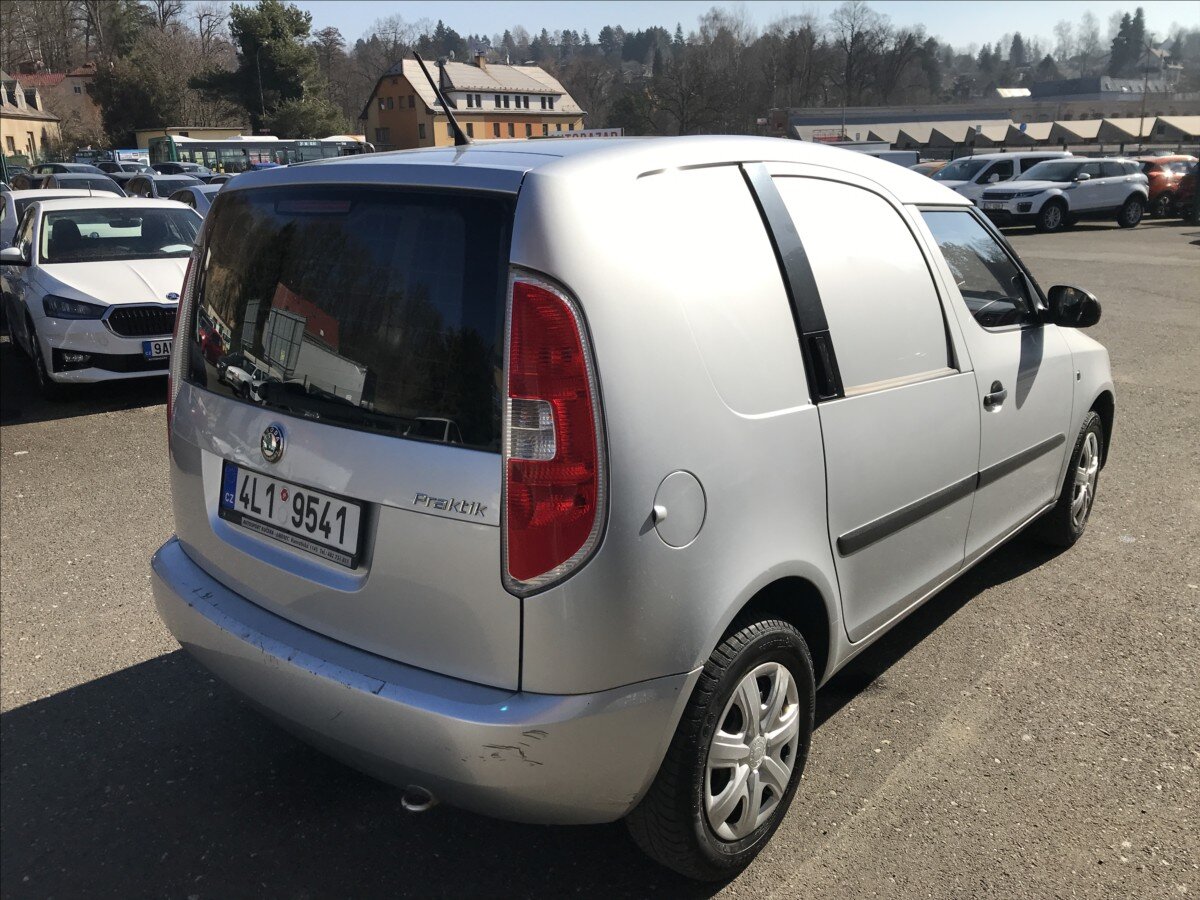 Škoda Praktik Skříň 1,2 l 63 kw