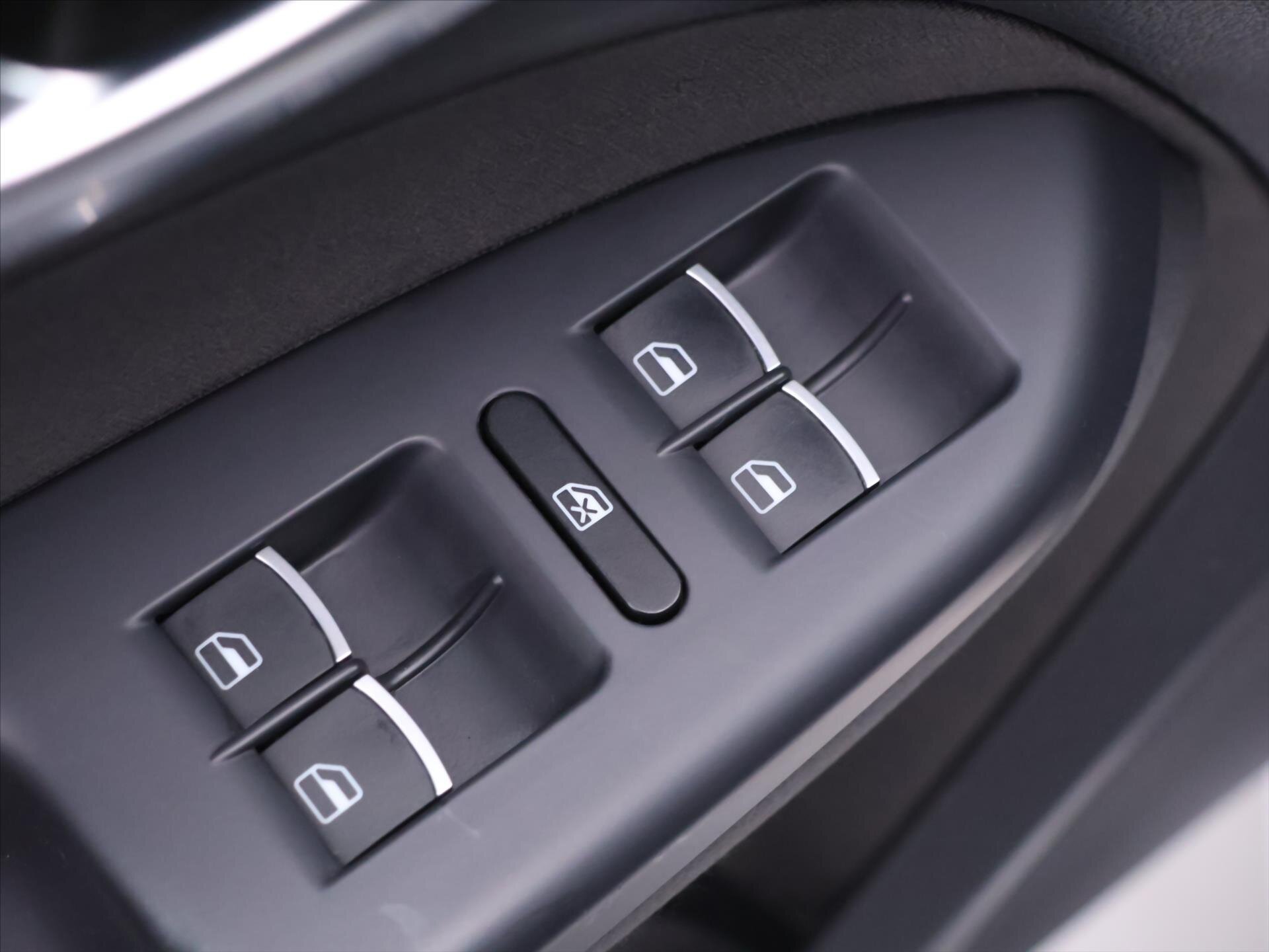 Volkswagen Touran MPV 1,6 l 77 kw