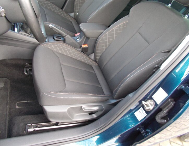 Škoda Kamiq SUV 999,0 85 kw