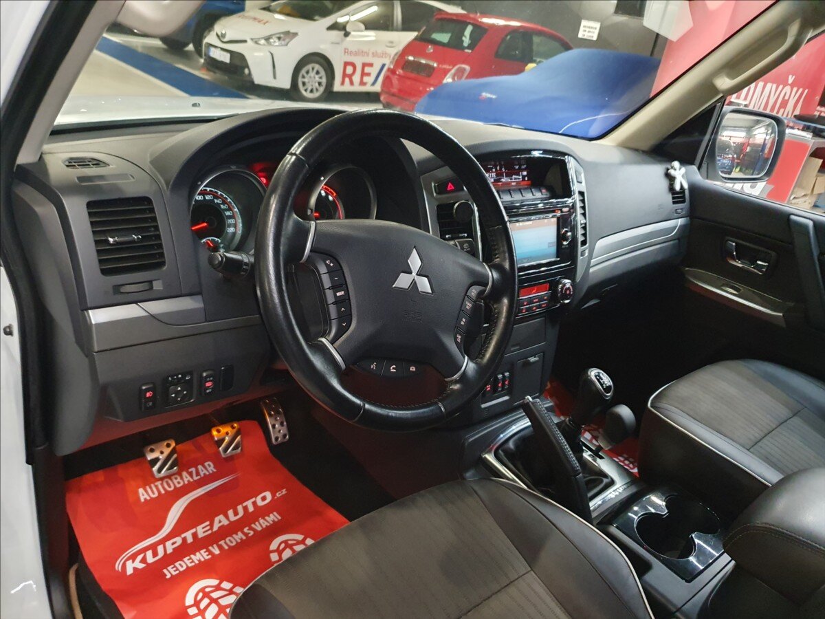 Mitsubishi Pajero Ostatní 3,2 l 147 kw