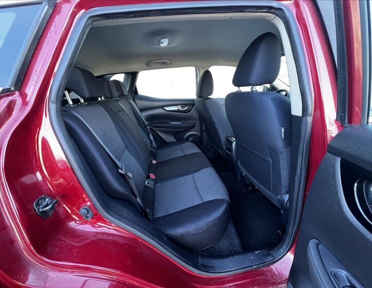 Nissan Qashqai SUV / Terénní 1,2 l 85 kw