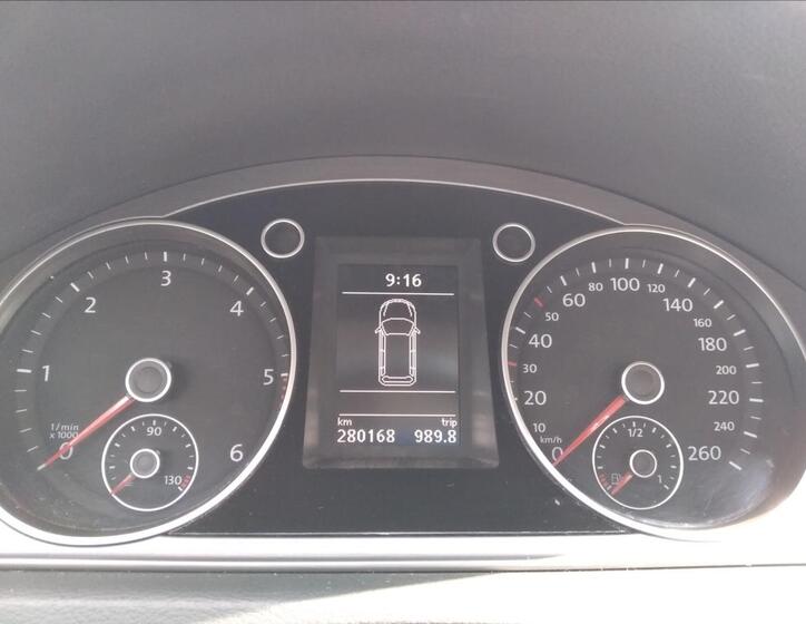 Volkswagen Passat 13