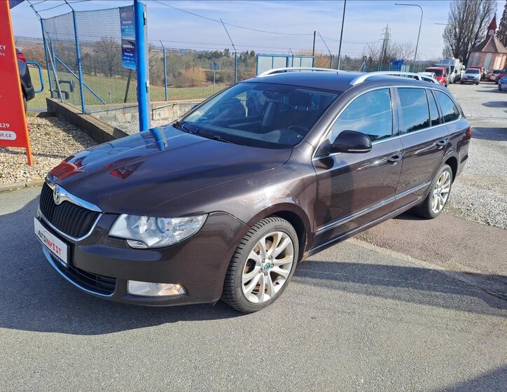 Škoda Superb Kombi 2,0 l 125 kw
