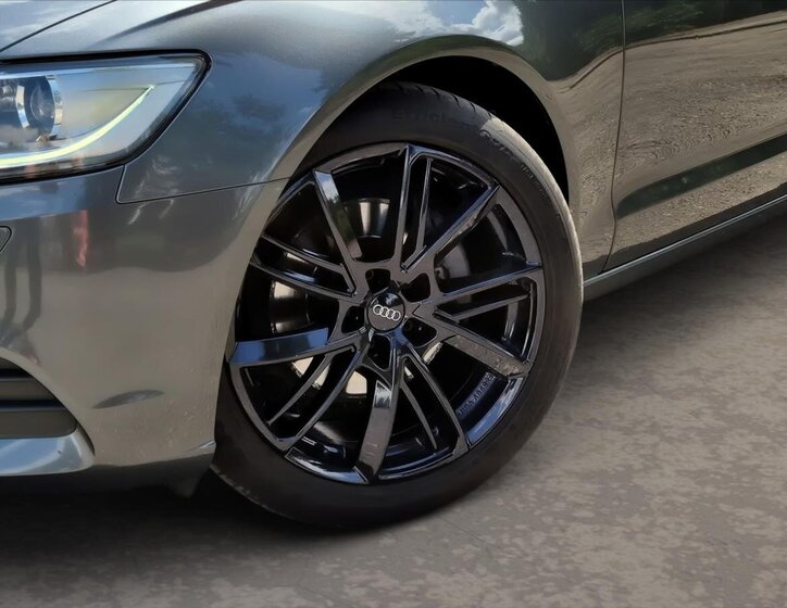 Audi A6 Sedan / Limuzína 2,8 l 150 kw