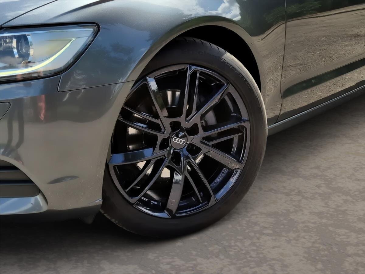 Audi A6 Sedan / Limuzína 2,8 l 150 kw