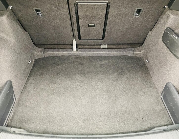 Škoda Karoq SUV / Terénní 1,5 l 110 kw