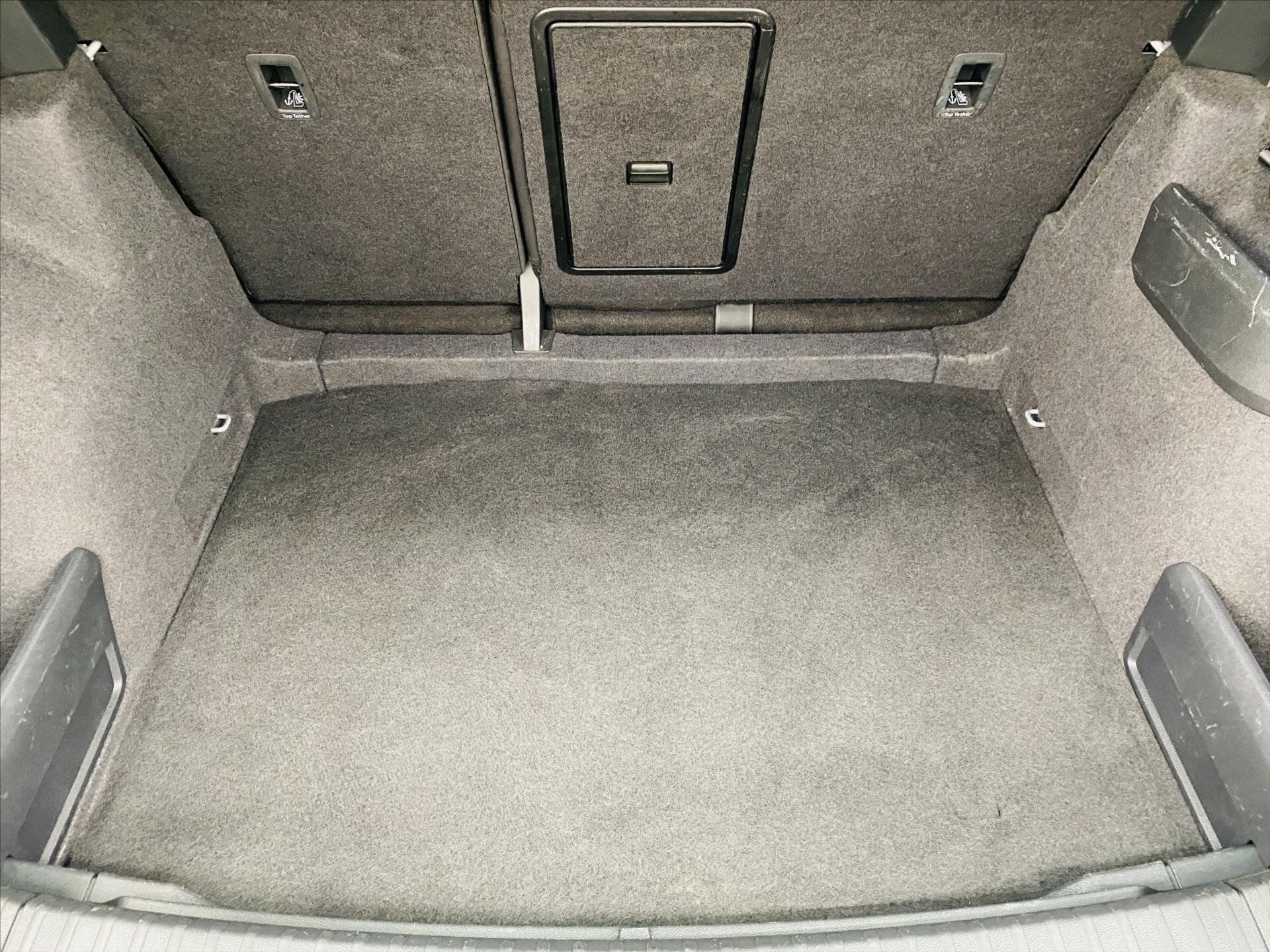 Škoda Karoq SUV / Terénní 1,5 l 110 kw