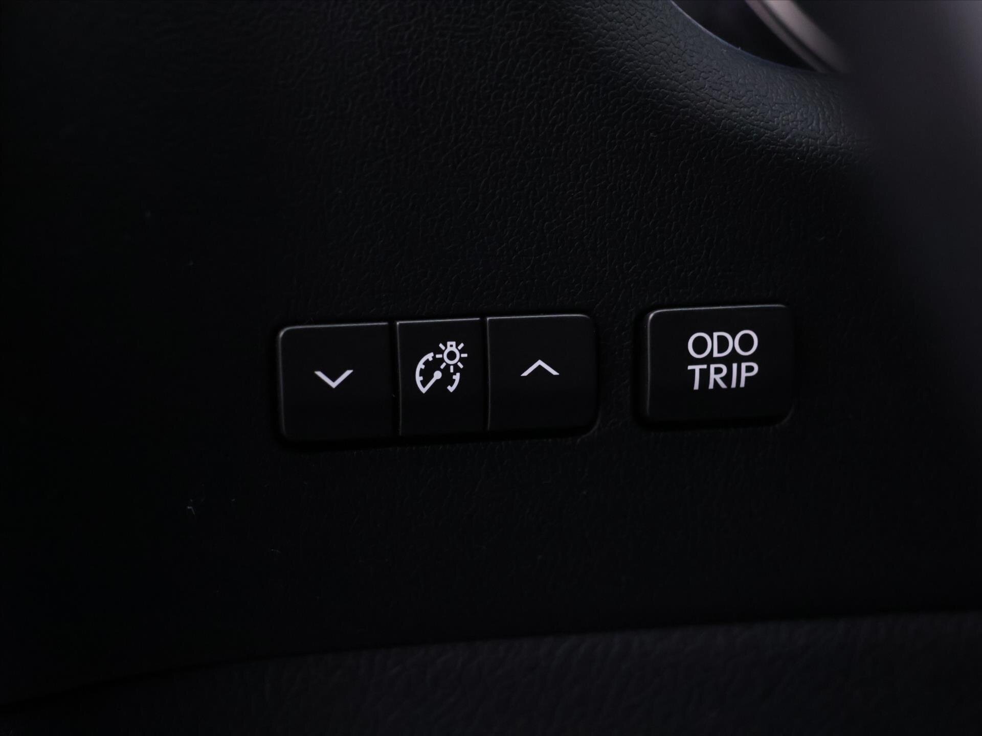 Lexus NX 300h SUV 2,5 l 114 kw