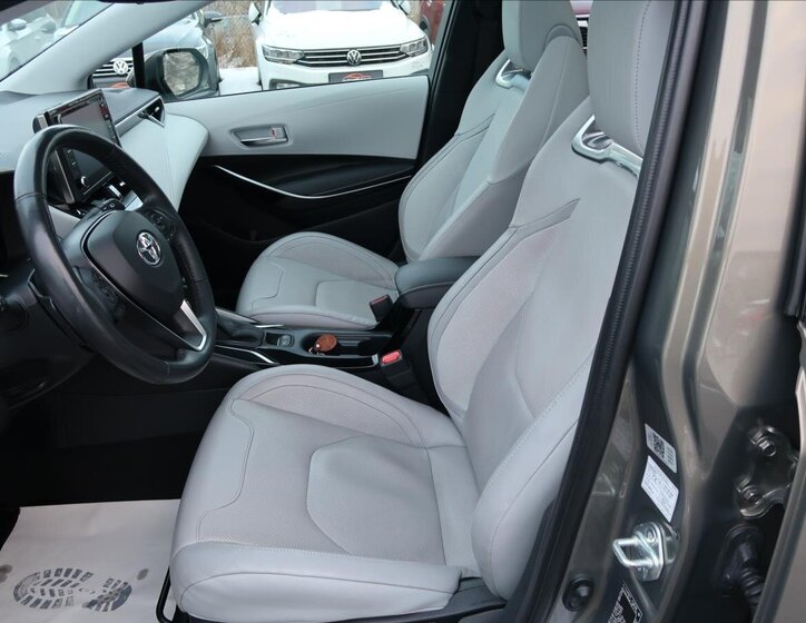 Toyota Corolla Kombi 2,0 l 132 kw