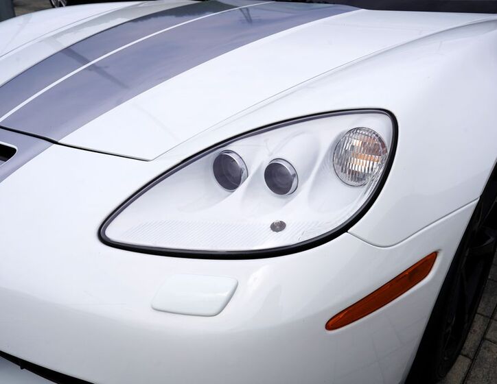 Chevrolet Corvette 24