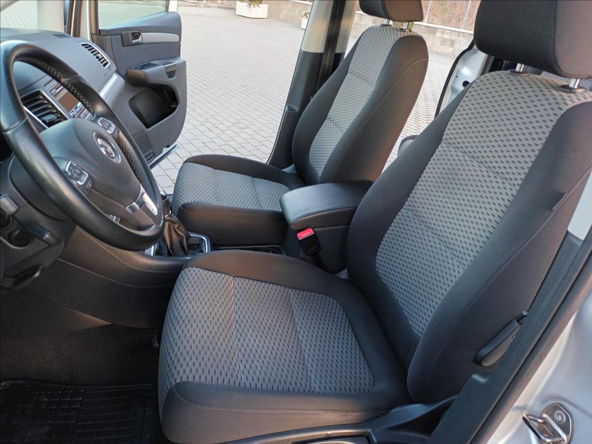 Volkswagen Sharan Kombi 2,0 l 103 kw