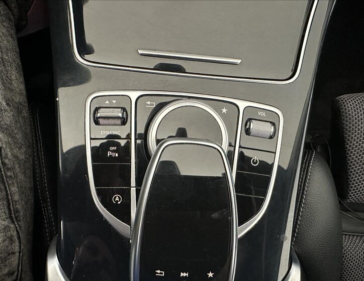 Mercedes-Benz Třídy C Kombi 2,1 l 125 kw