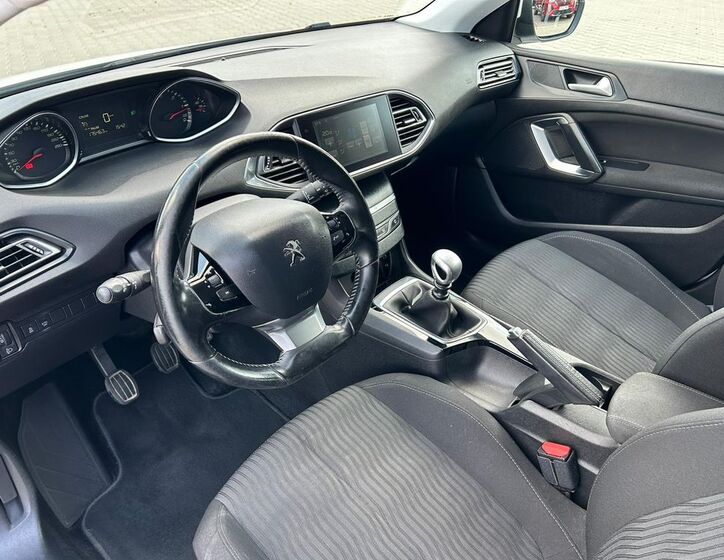 Peugeot 308 16