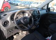 Mercedes-Benz Vito 9