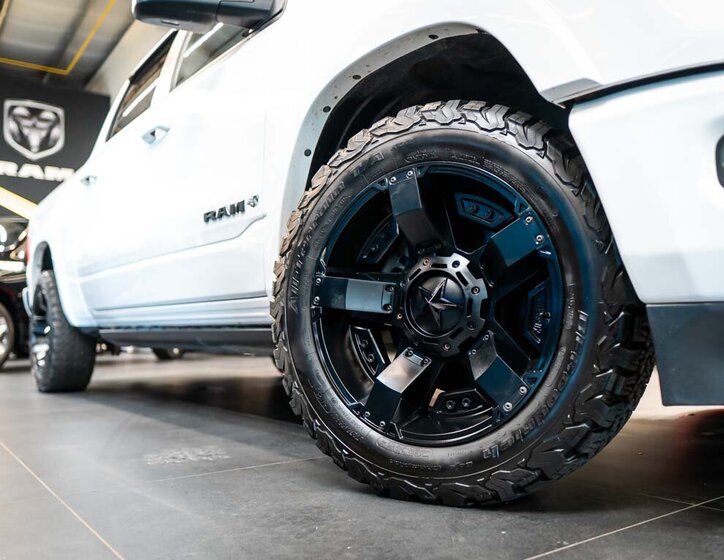 Dodge RAM Pick-up 5,7 l 295 kw