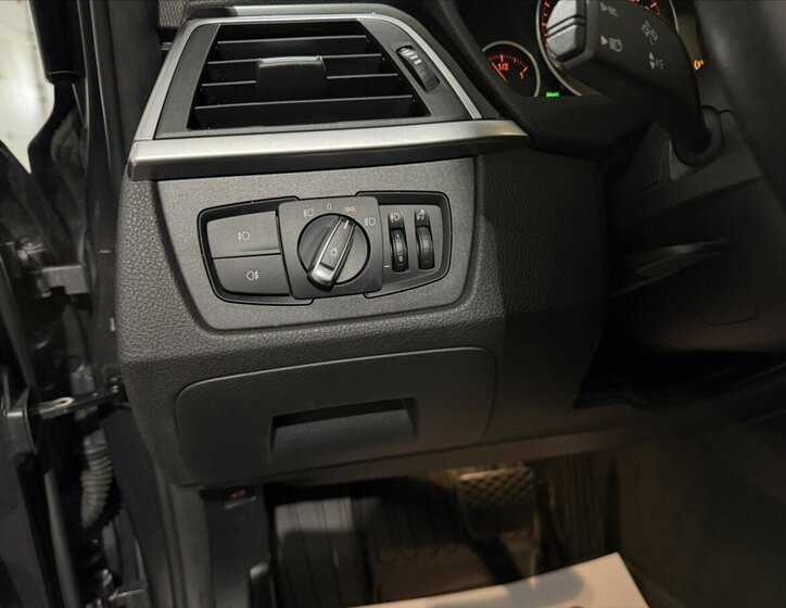 BMW Řada 3 Kombi 2,0 l 135 kw