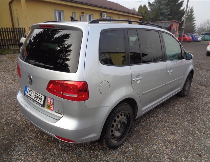 Volkswagen Touran Kombi 1,4 l 110 kw