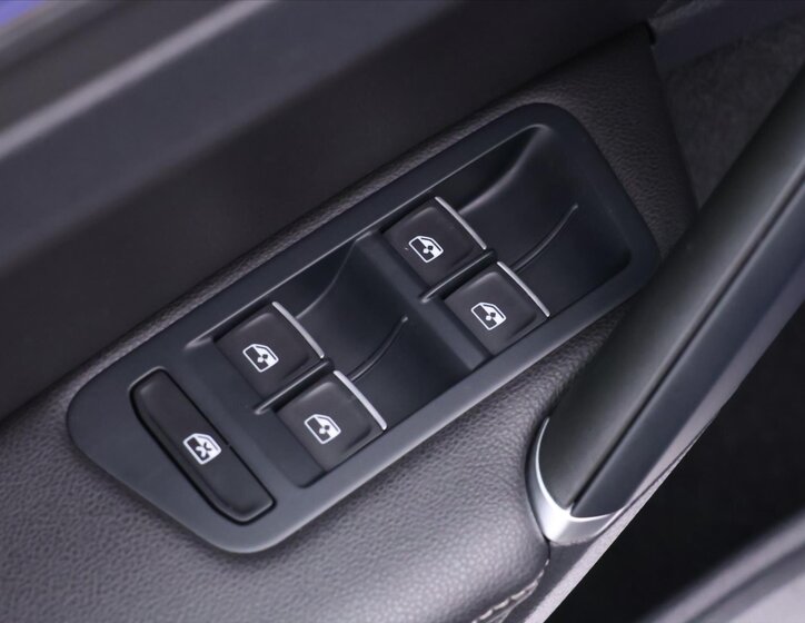 Volkswagen Golf Kombi 2,0 l 228 kw