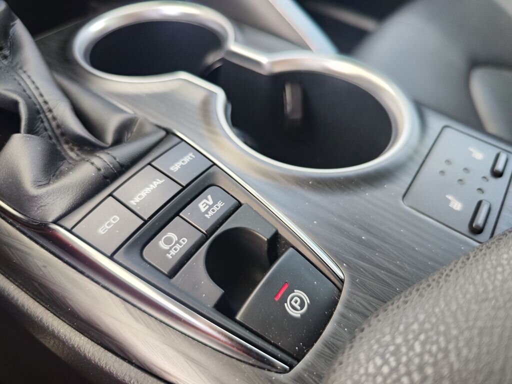 Toyota Camry Sedan / Limuzína 2,5 l 160 kw