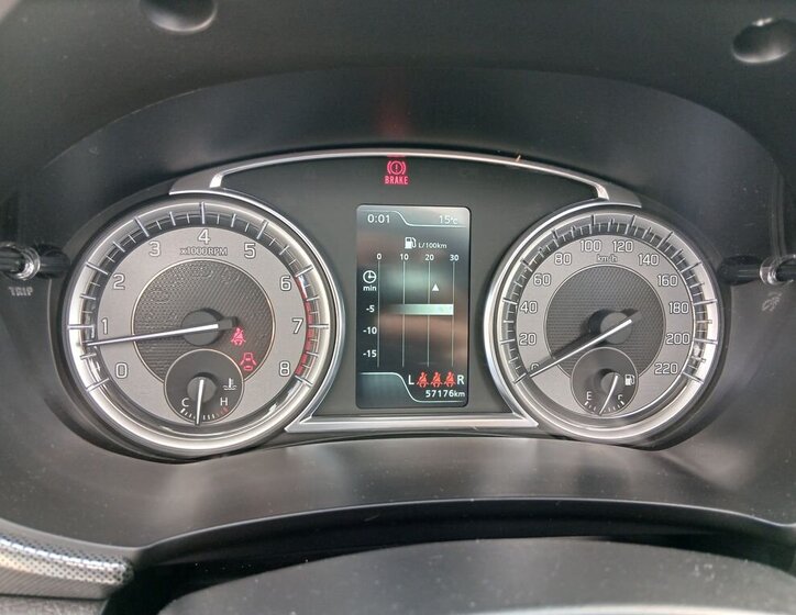 Suzuki Vitara SUV / Terénní 1,4 l 95 kw