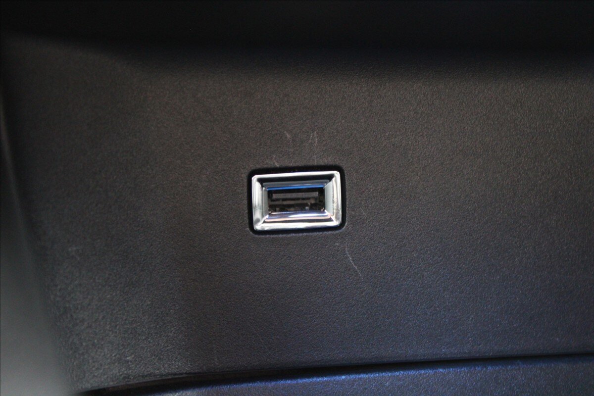 Peugeot 3008 SUV 1,5 l 96 kw