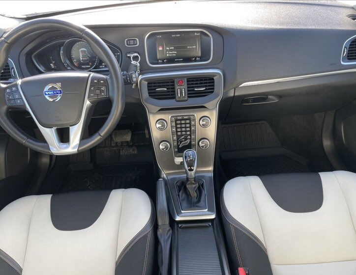 Volvo V40 Hatchback 2,0 l 140 kw