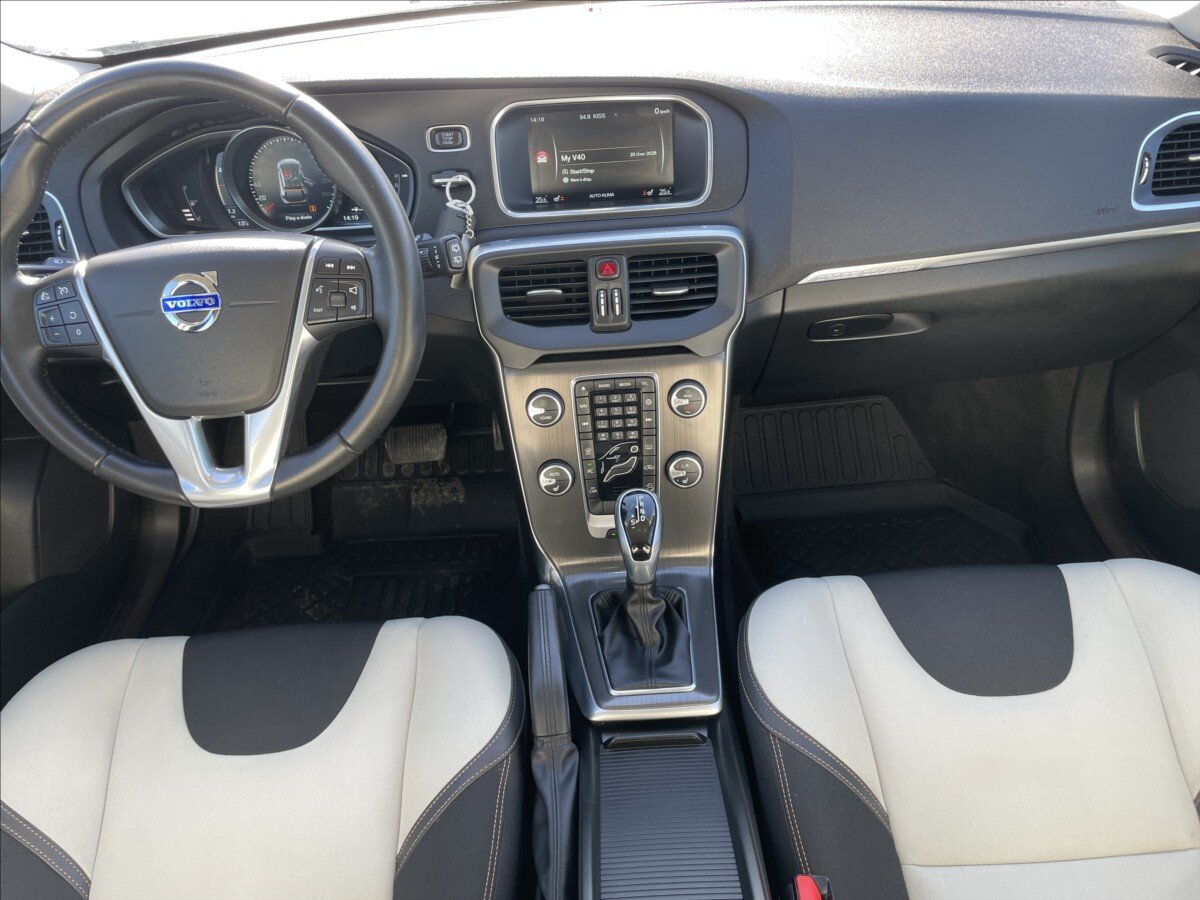 Volvo V40 Hatchback 2,0 l 140 kw