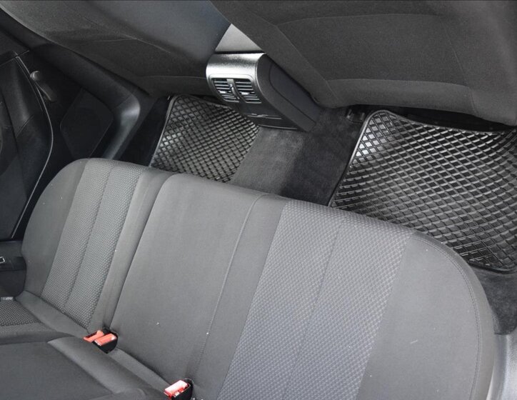 Volkswagen Passat Kombi 1,9 l 77 kw