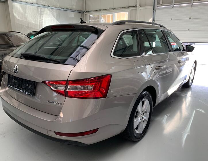 Škoda Superb 6