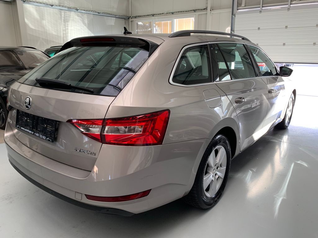 Škoda Superb