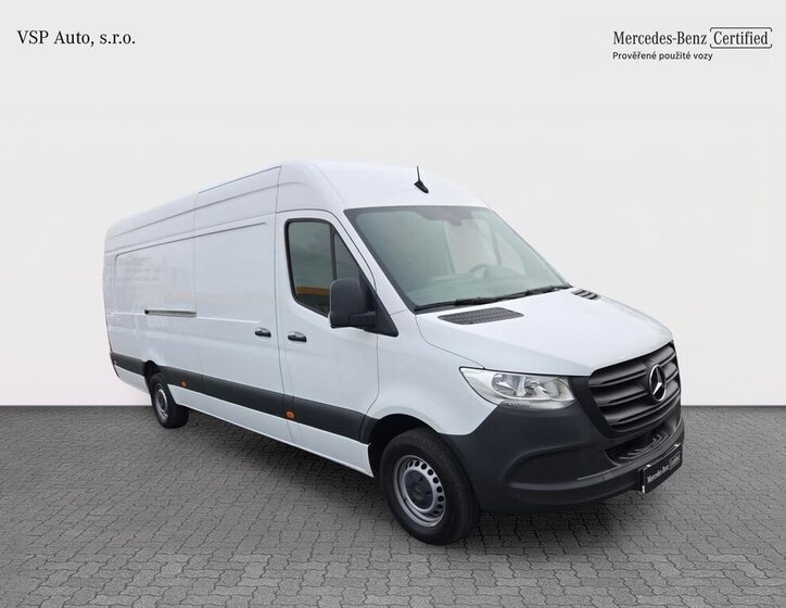 Mercedes-Benz Sprinter 7