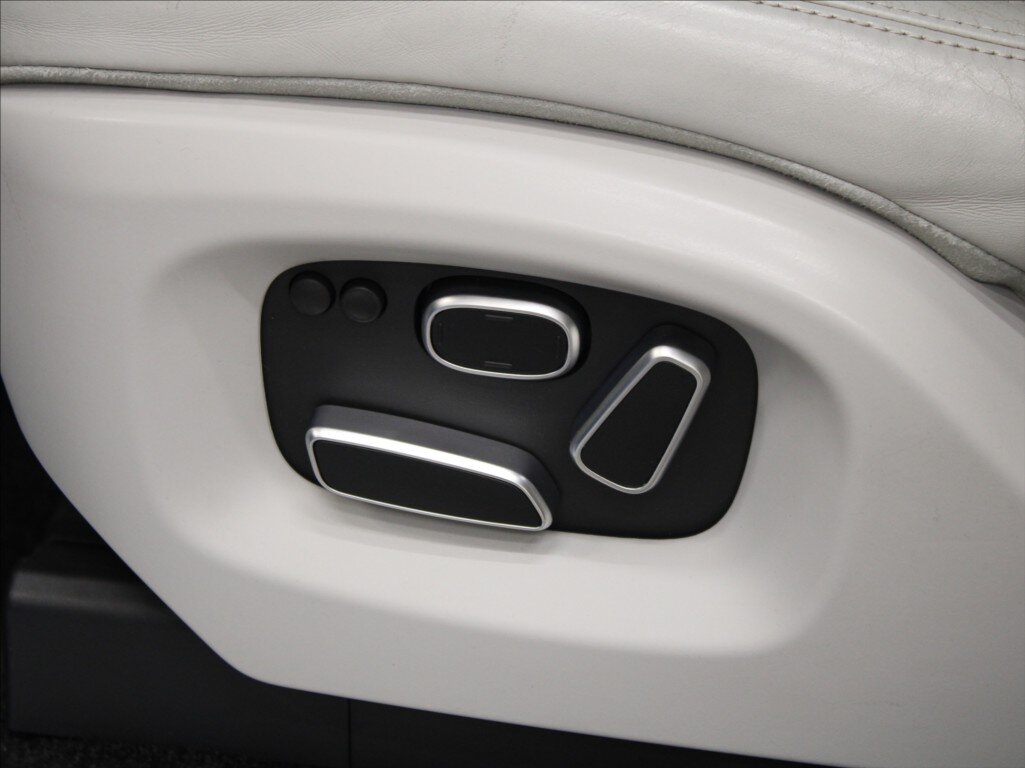 Land Rover Range Rover SUV / Terénní 3,0 l 190 kw