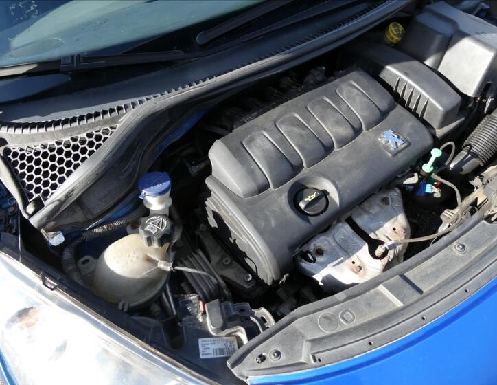 Peugeot 207 25