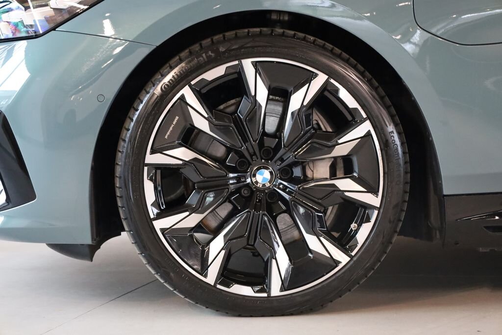 BMW Řada 5 Sedan / Limuzína 3,0 l 360 kw