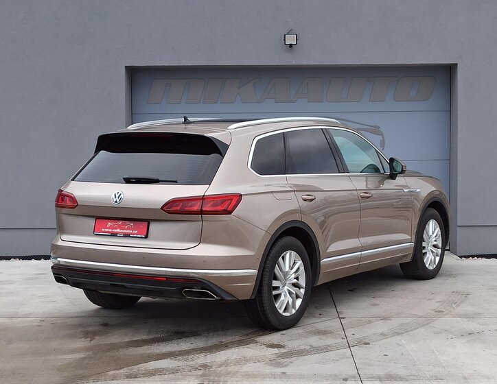 Volkswagen Touareg 5