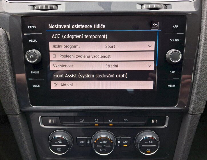 Volkswagen Golf Hatchback 1,5 l 96 kw