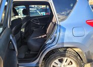 Toyota RAV4 SUV / Terénní 2,2 l 100 kw