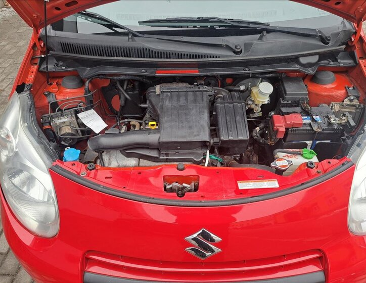 Suzuki Alto Hatchback 996,0 50 kw