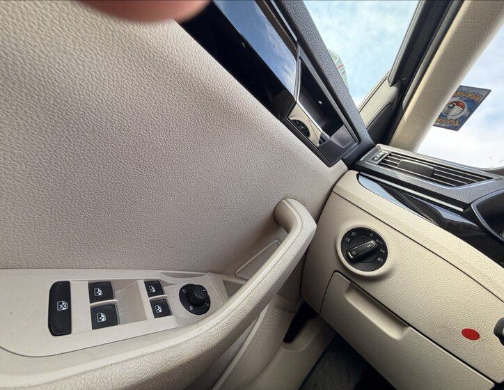 Škoda Superb Liftback 2,0 l 140 kw