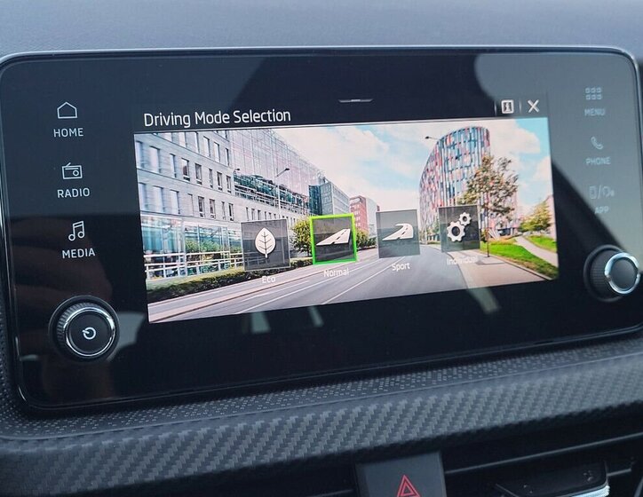 Škoda Scala Hatchback 999,0 85 kw