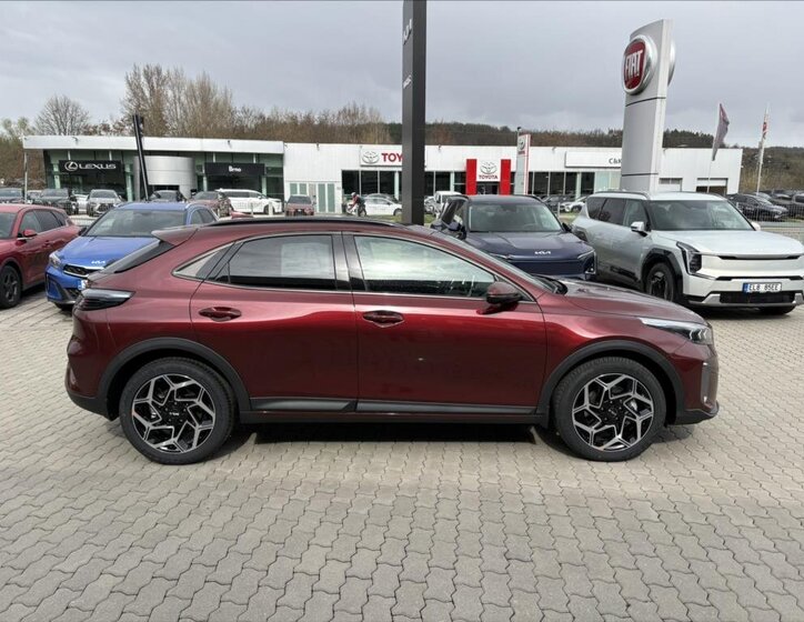 KIA XCeed SUV / Terénní 2,0 l 110 kw