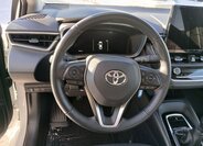 Toyota Corolla 16
