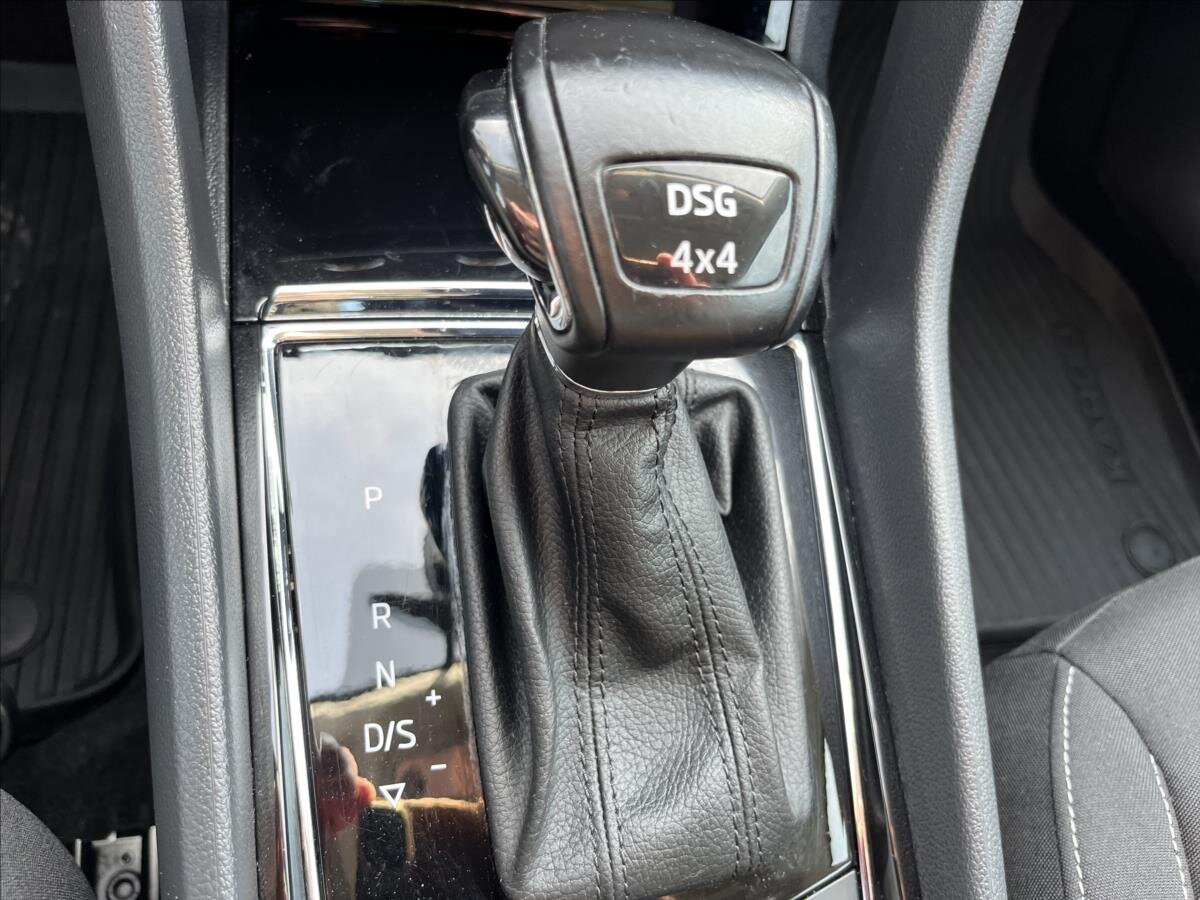 Škoda Karoq SUV / Terénní 2,0 l 110 kw