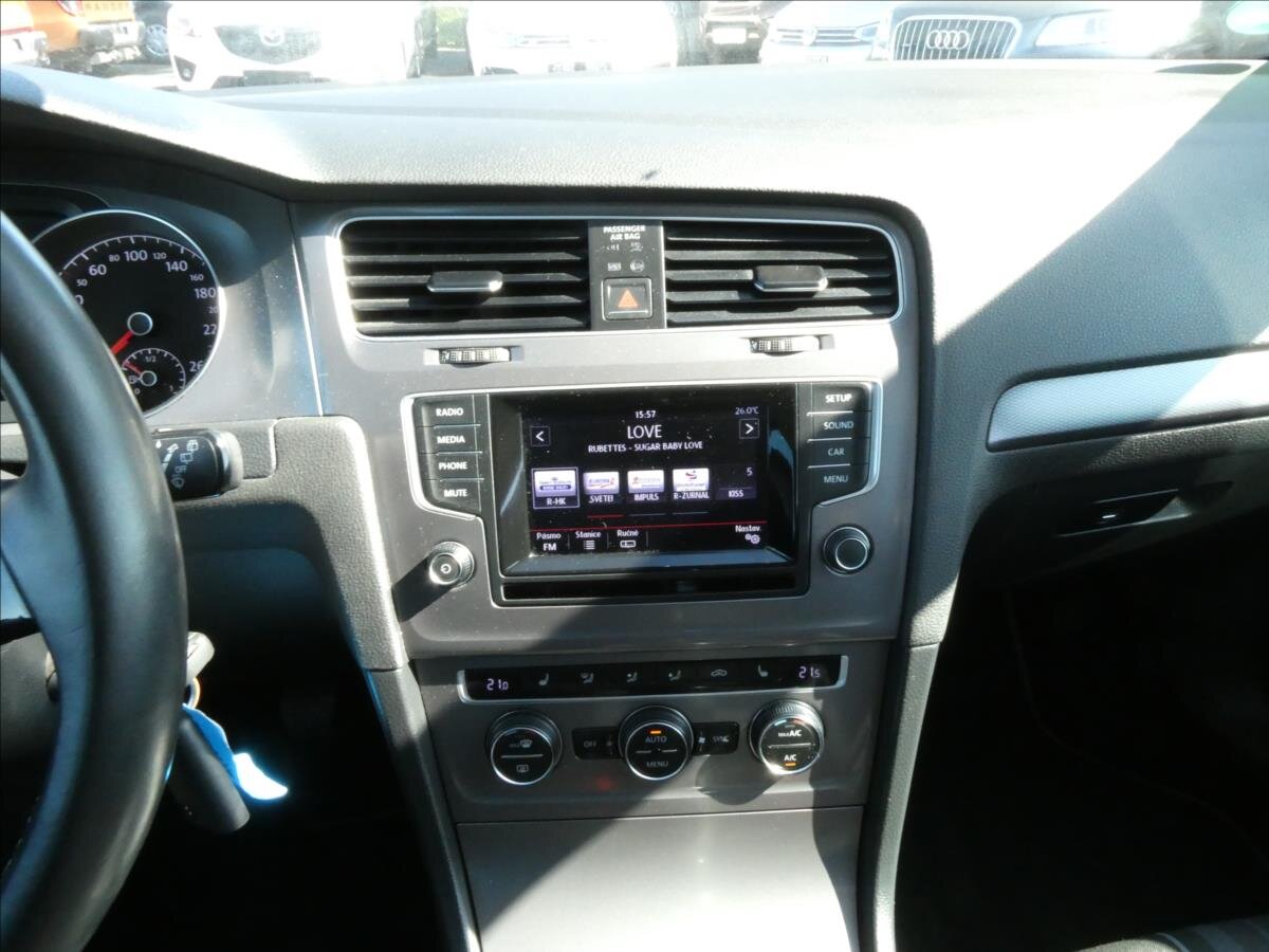 Volkswagen Golf Kombi 2,0 l 110 kw