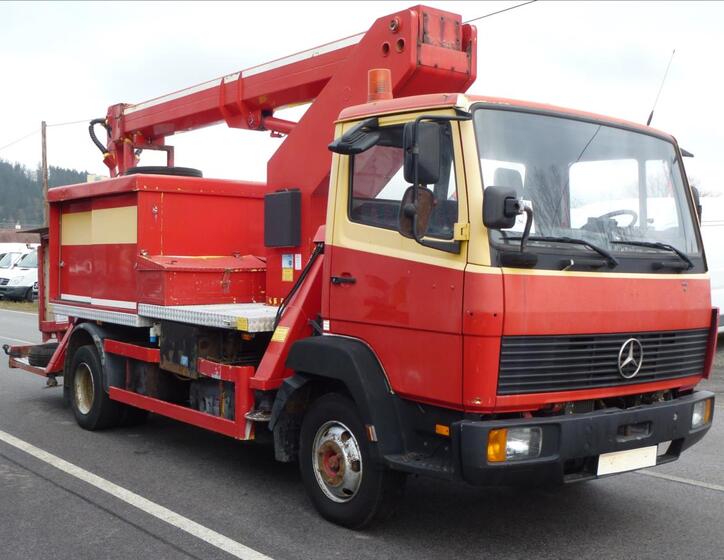 Mercedes-Benz Ostatní 3